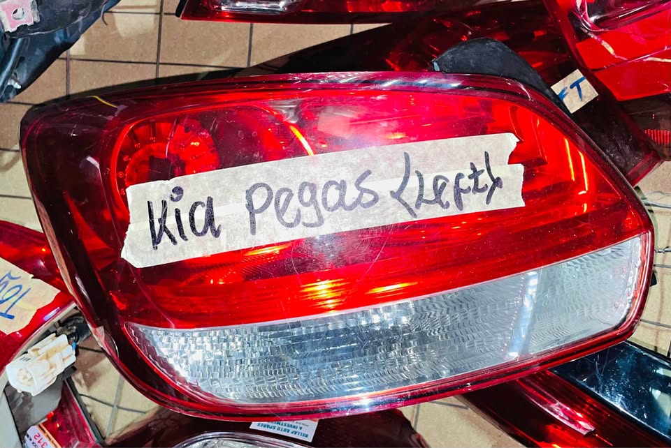 Kia Pegas taillight - Private Seller Kia Pegas taillight - Private Seller