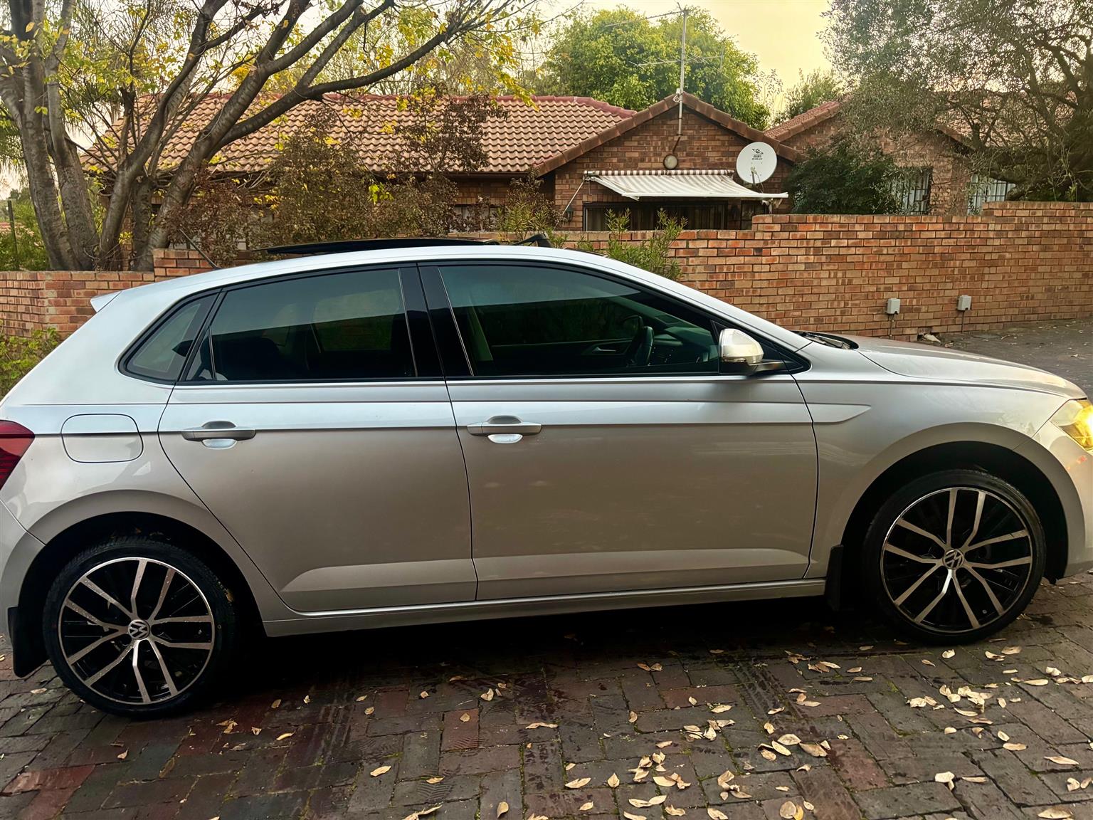 Used 2019 Volkswagen Polo hatch 1.0TSI BlueMotion - Private Seller Used 2019 Volkswagen Polo hatch 1.0TSI BlueMotion - Private Seller