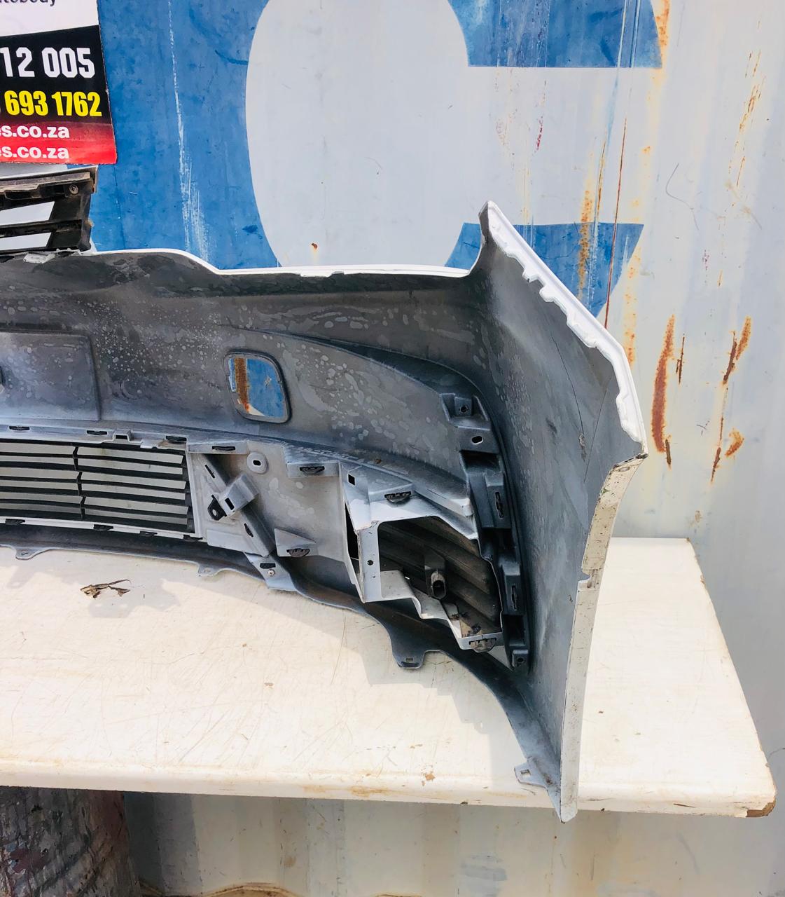 Toyota Corolla Prestige complete front bumper (2020-2024) - Private Seller Toyota Corolla Prestige complete front bumper (2020-2024) - Private Seller