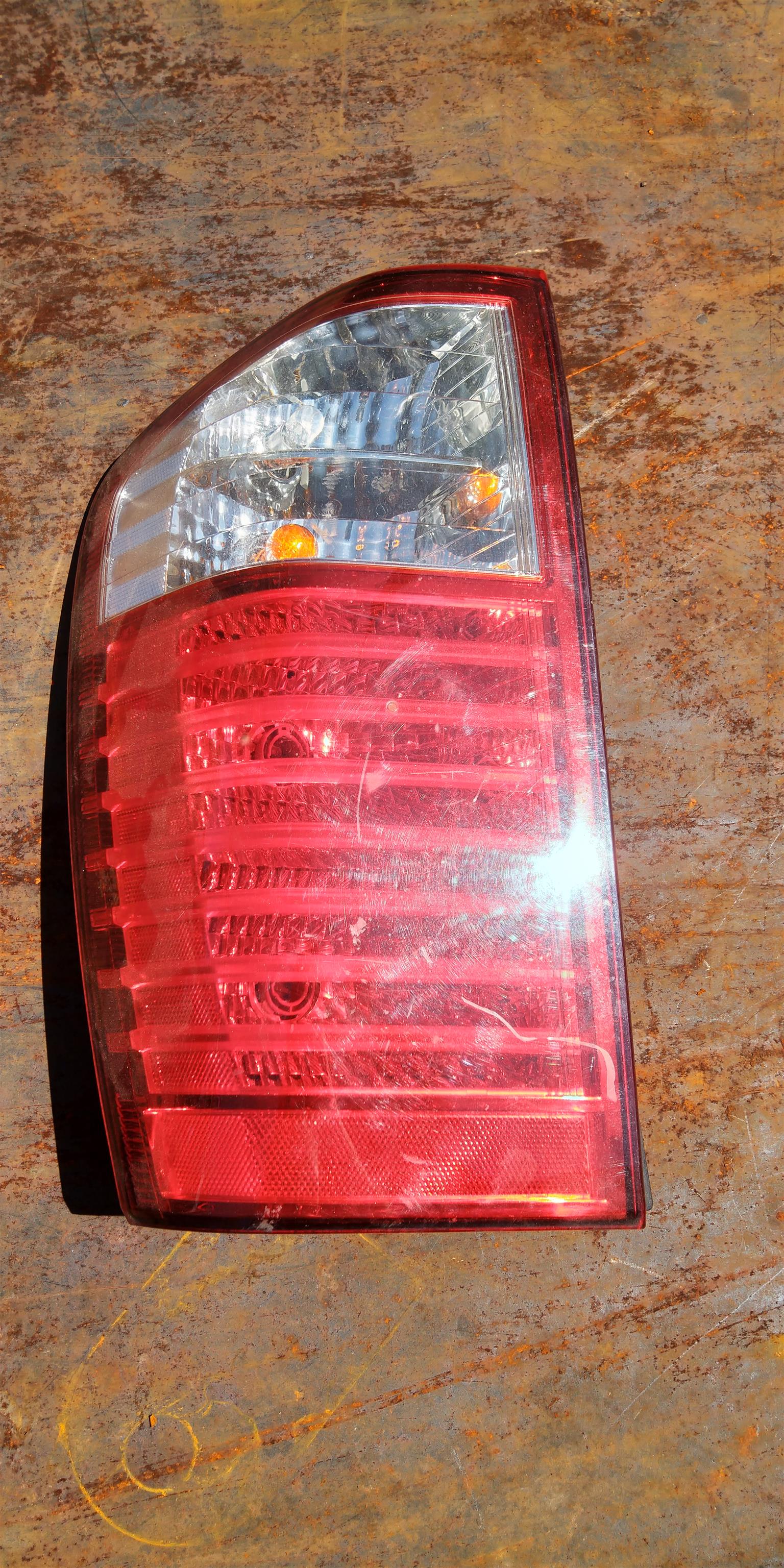 Kia Sedona / Carnival Stripping For Spares