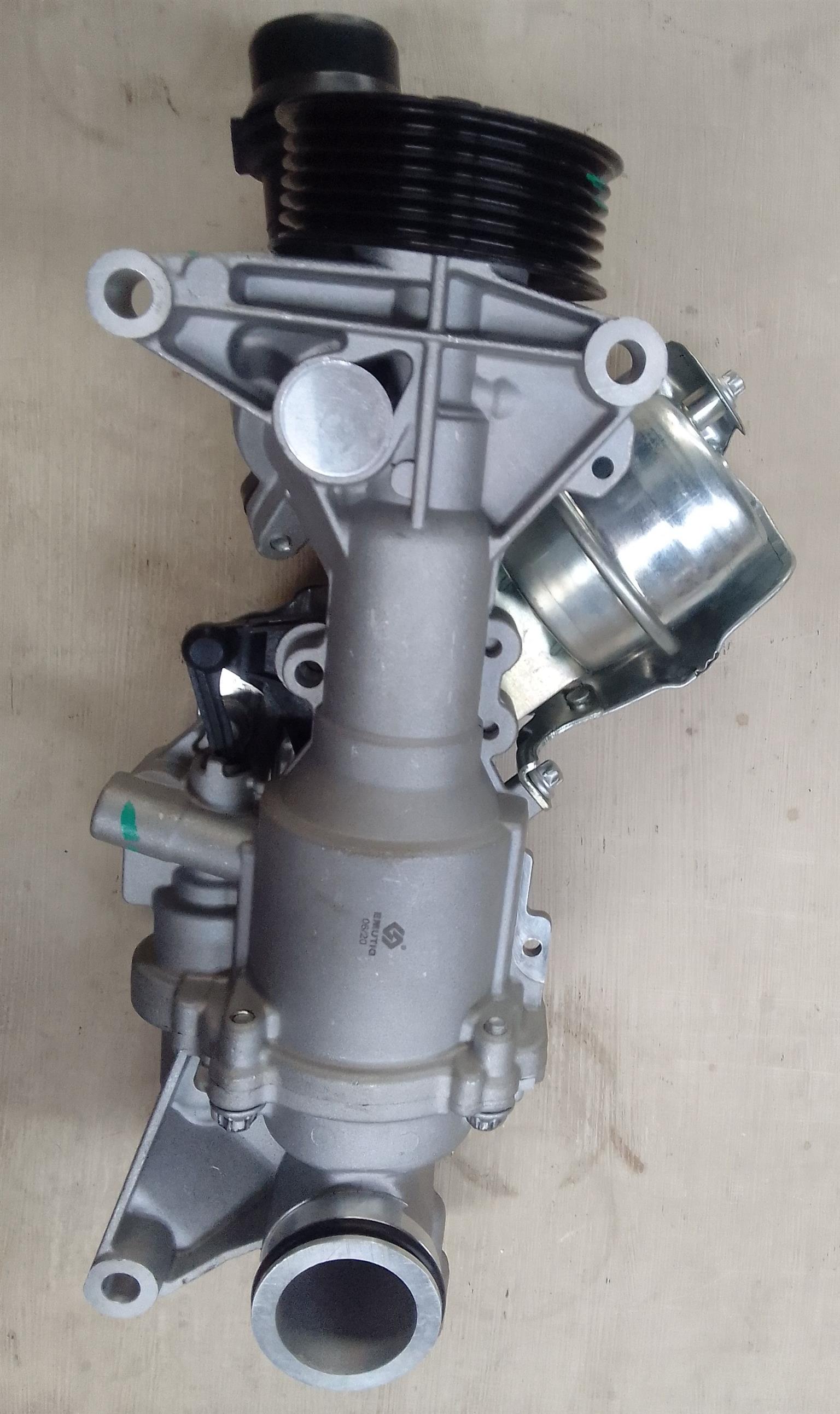Mercedes Benz W205 M244 Water Pump for sale - Private Seller Mercedes Benz W205 M244 Water Pump for sale - Private Seller