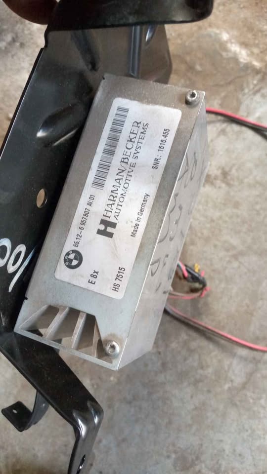 Amp for X3 E83 bmw for sale - Private Seller Amp for X3 E83 bmw for sale - Private Seller