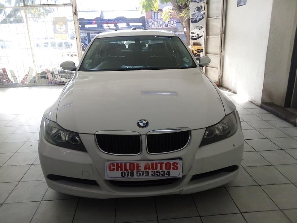 2008 BMW 320d AUTO white color 95000km