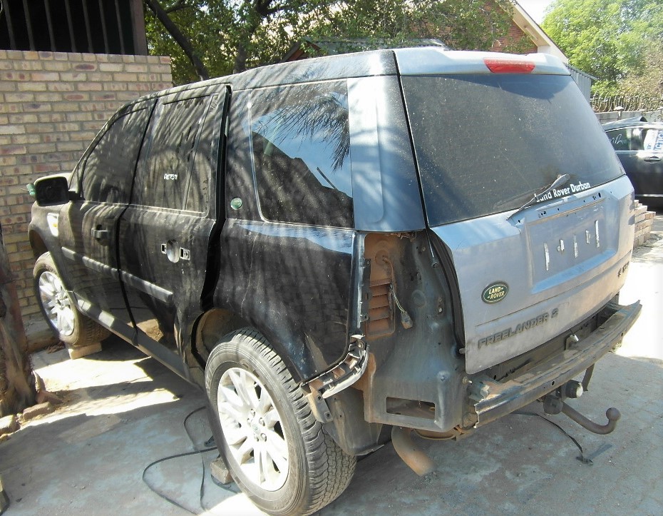 Land Rover Freelander 2 - Stripping for Spares | AUTO EZI