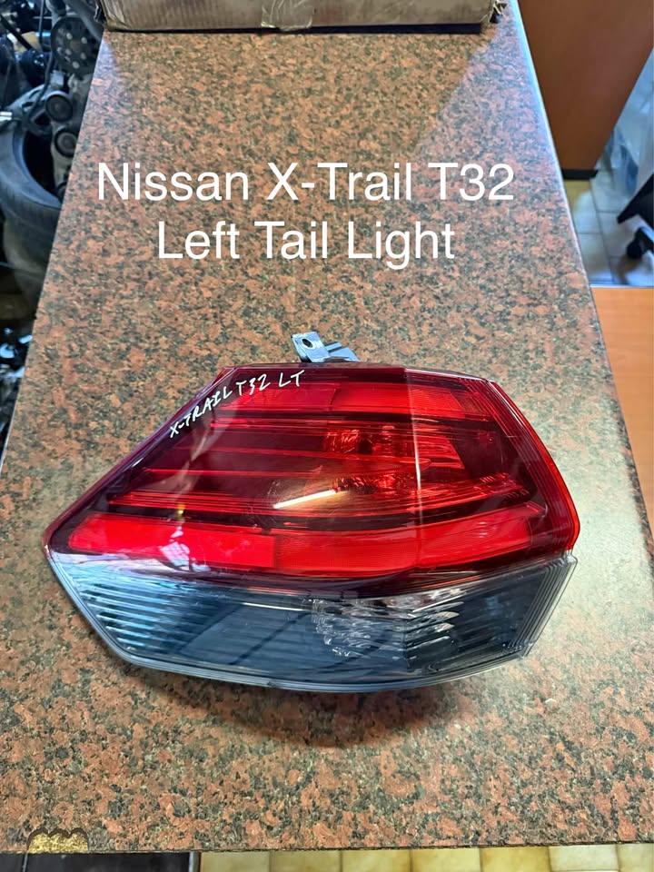 Nissan X-Trail T32 Facelift Left Tail Light - Private Seller Nissan X-Trail T32 Facelift Left Tail Light - Private Seller