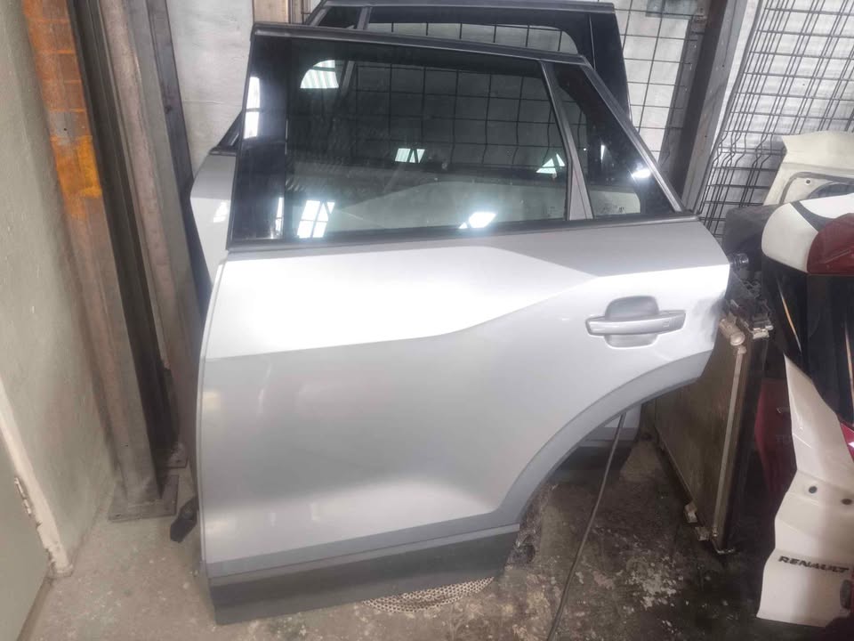 Audi Q2 rear doors - Private Seller Audi Q2 rear doors - Private Seller