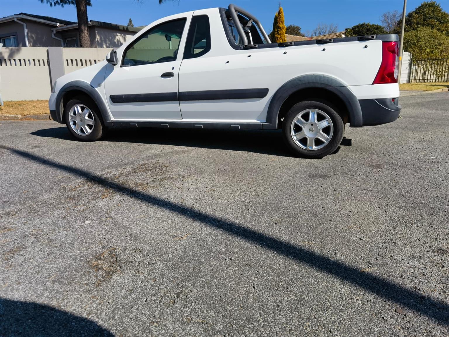 NISSAN NP 200 1.5DCI SAFETY PACK