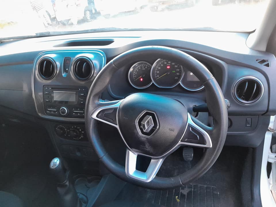 2018 RENAULT SANDERO STEPWAY 900T MANUAL