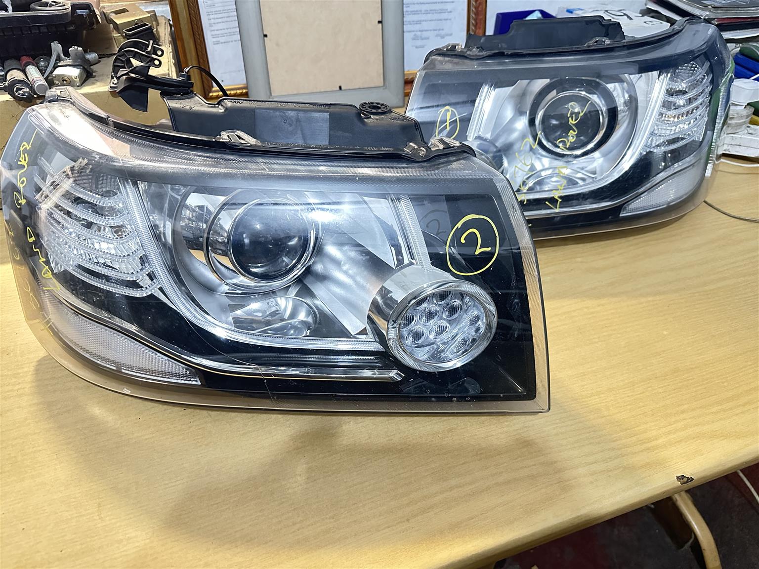 2015 Land Rover Freelander 2 Xenon Headlight - Private Seller 2015 Land Rover Freelander 2 Xenon Headlight - Private Seller