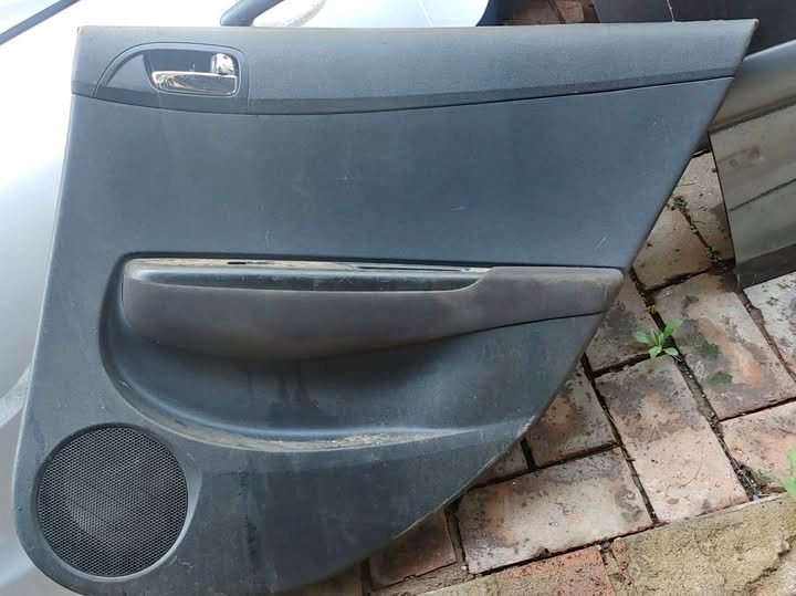 HYUNDAI I120 RIGHT REAR DOOR PANEL - Private Seller HYUNDAI I120 RIGHT REAR DOOR PANEL - Private Seller