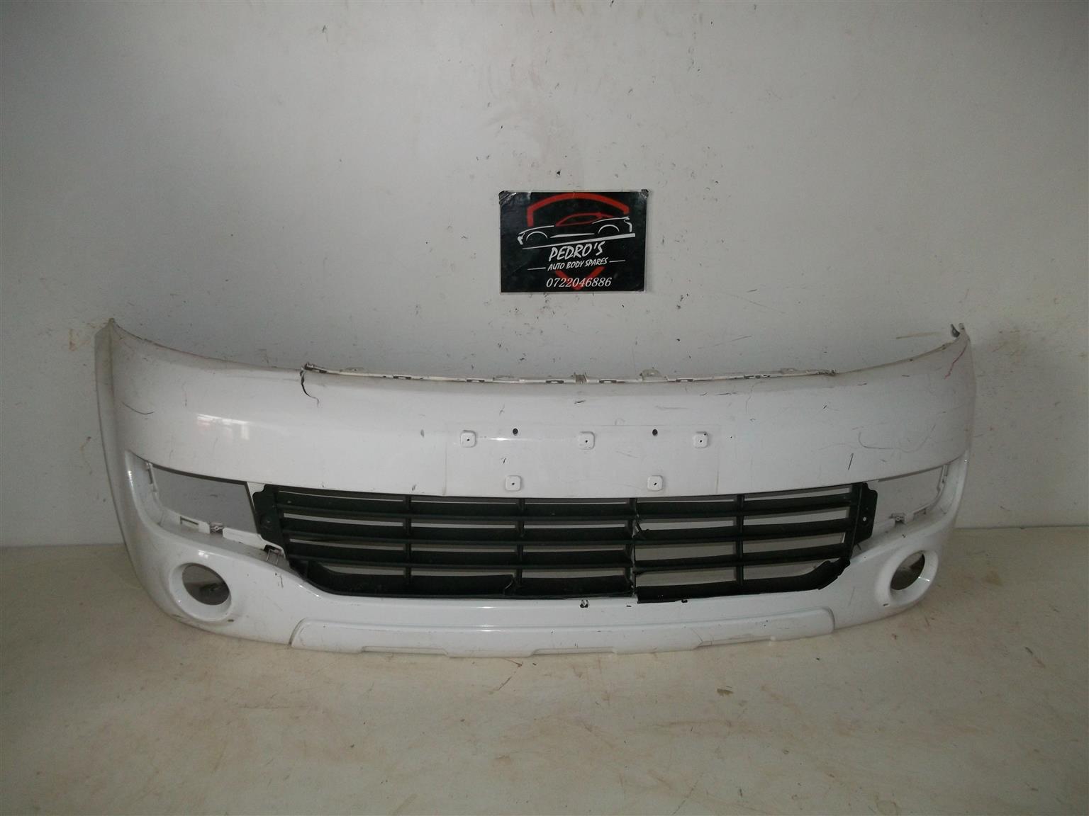 GWM Steed 5 front bumper with center grille - Private Seller GWM Steed 5 front bumper with center grille - Private Seller