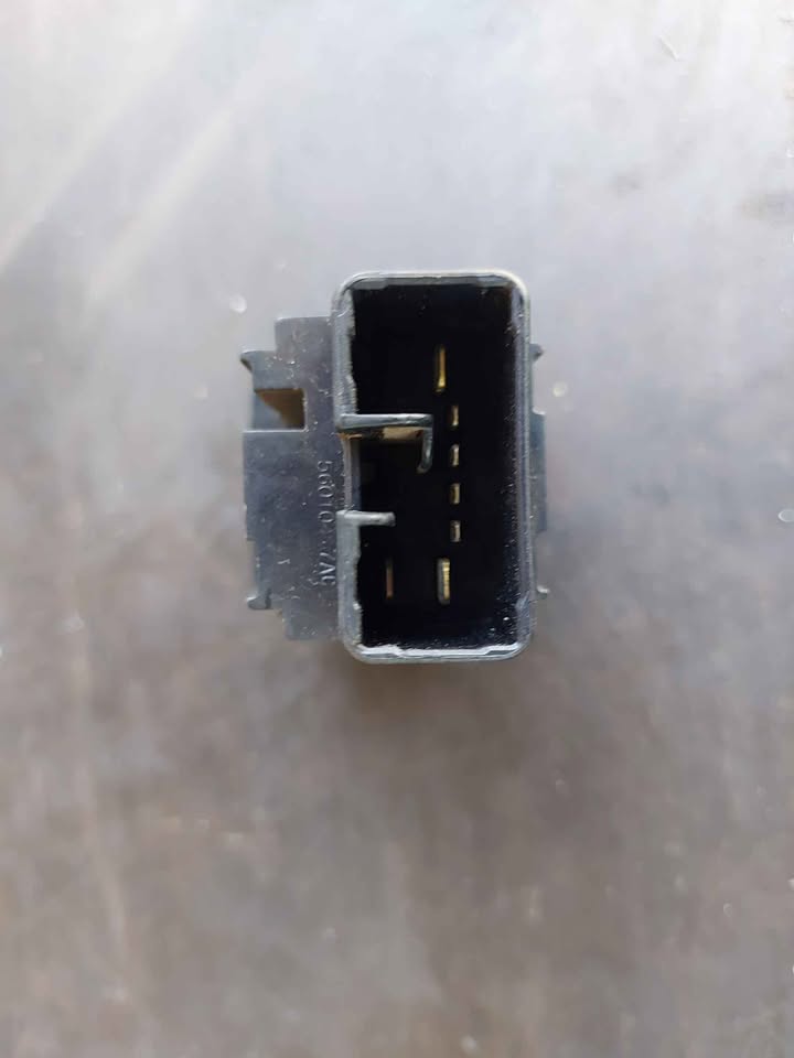 Used Jeep Cherokee KJ Fog Light Switch