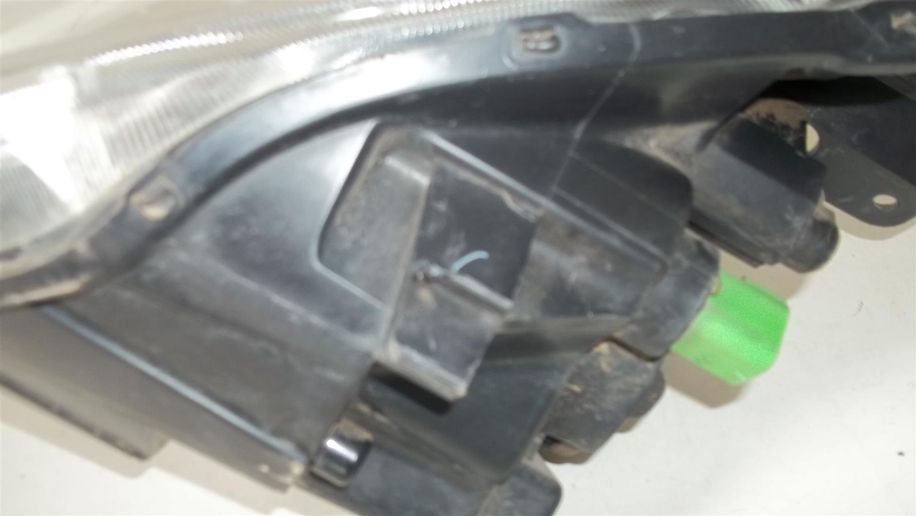 Ford Figo right headlights - Private Seller