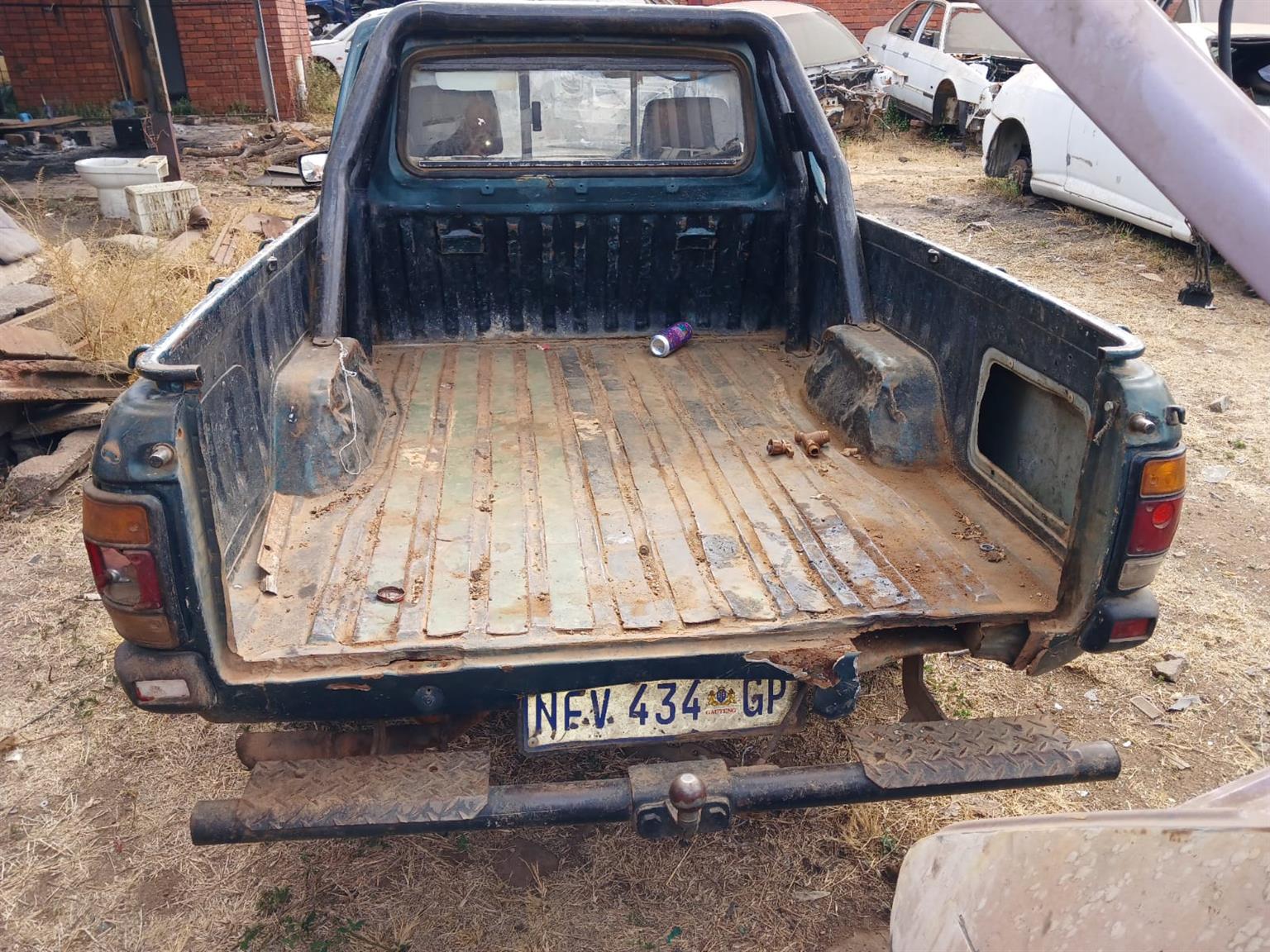 NISSAN 1400 BODY PARTS MORE THAN 1 FOR SALE CONTACT FOR PRICE - Private Seller