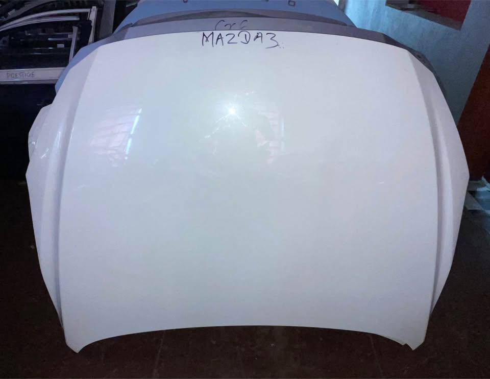 Mazda 3 Bonnet Call or dm - Private Seller Mazda 3 Bonnet Call or dm - Private Seller