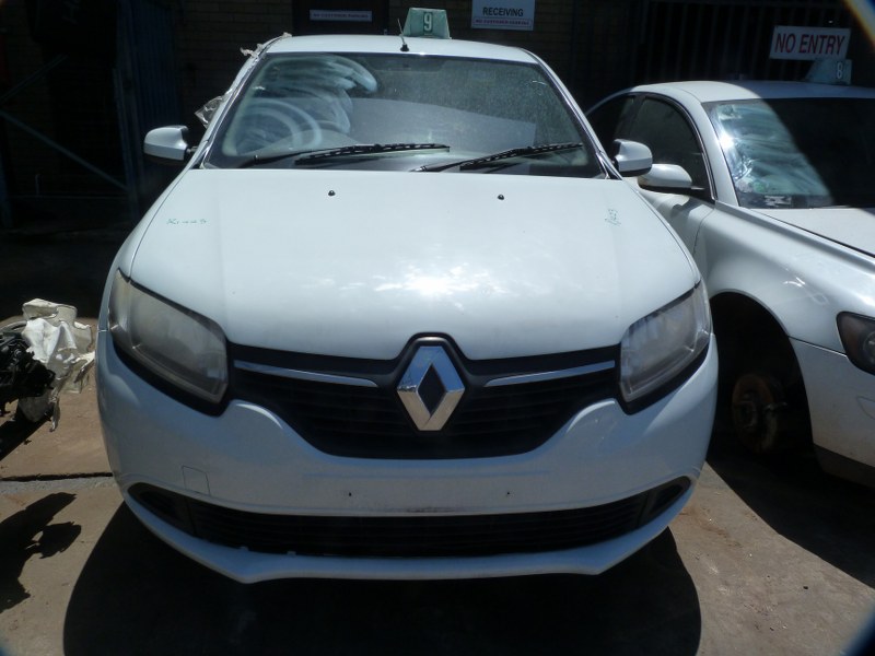 Renault Sandero 900T Dynamique Manual White - 2015 STRIPPING FOR SPARES - Private Seller