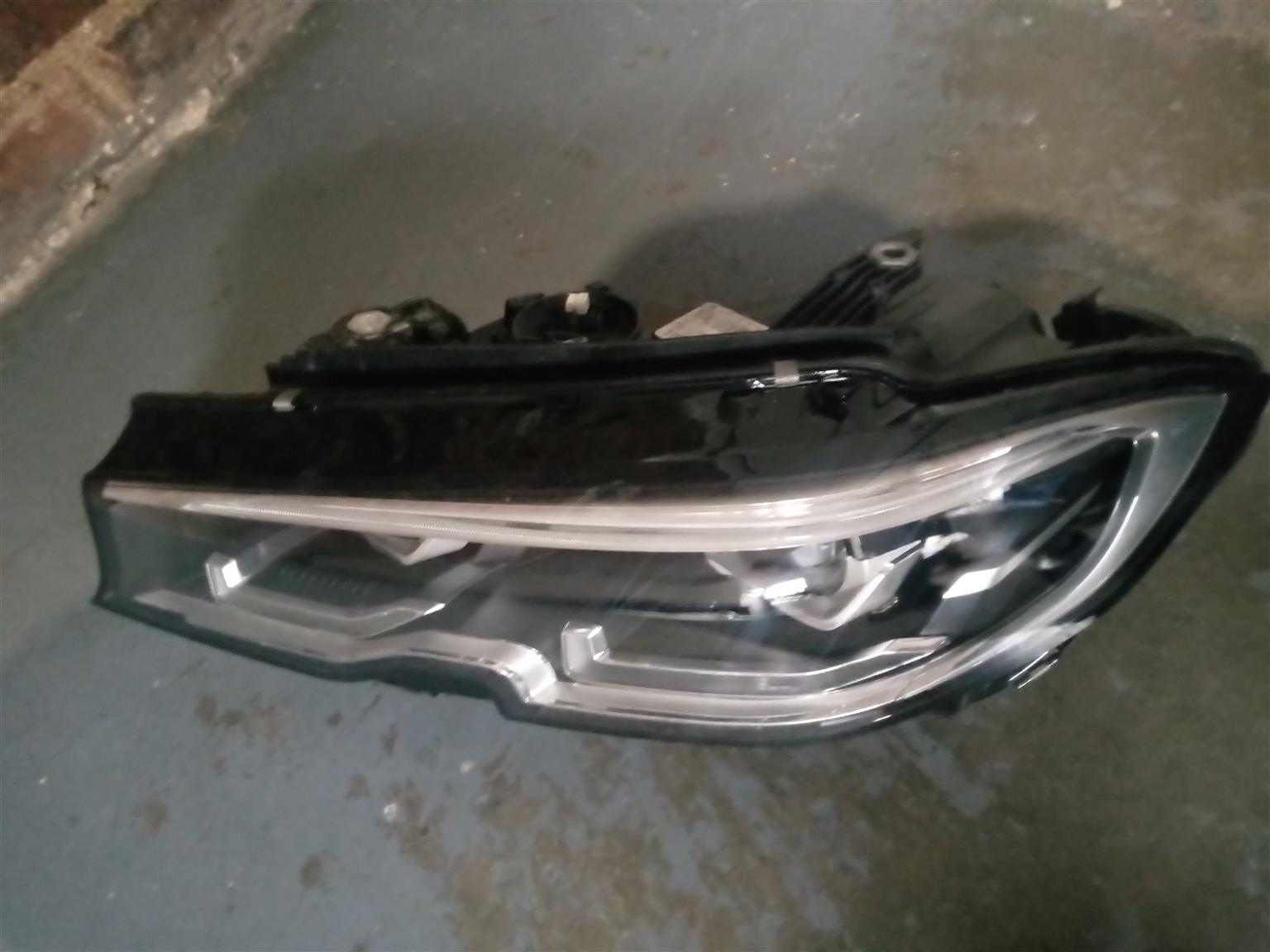 BMW G20 LED Preface Xenon Headlight For Sale - Private Seller