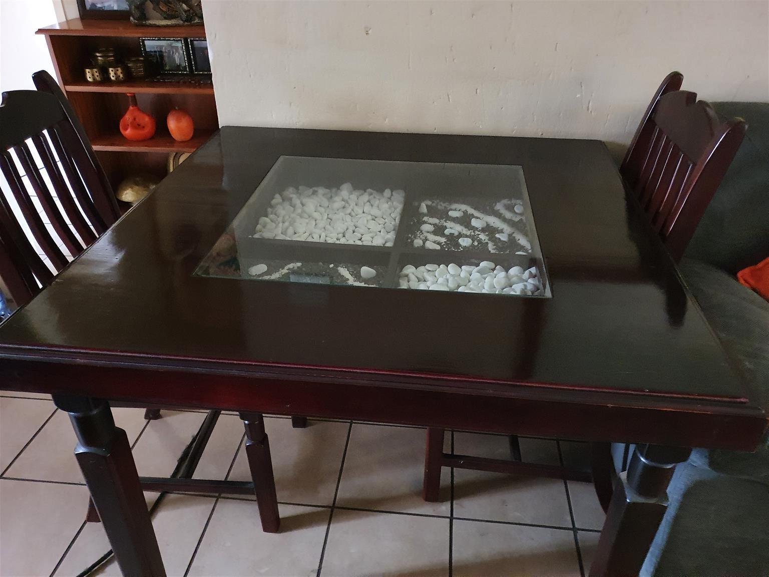 selling dining room furniture