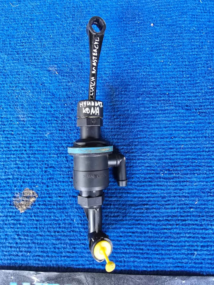 Hyundai Kona Clutch Master Cylinder - Private Seller Hyundai Kona Clutch Master Cylinder - Private Seller