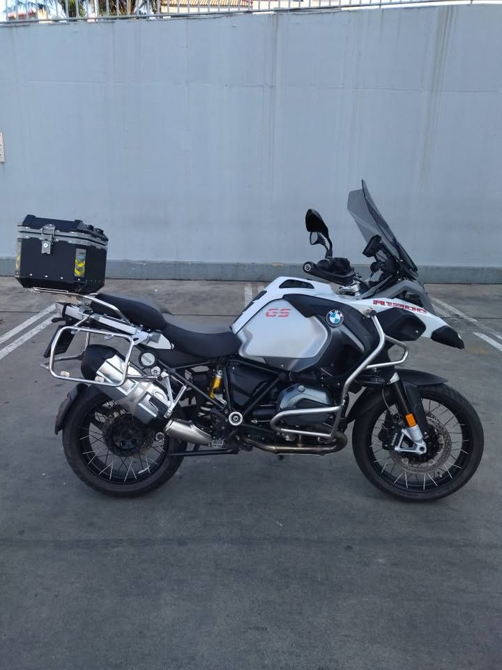 2017 BMW R 1200 GS ADVENTURE : - Private Seller 2017 BMW R 1200 GS ADVENTURE : - Private Seller
