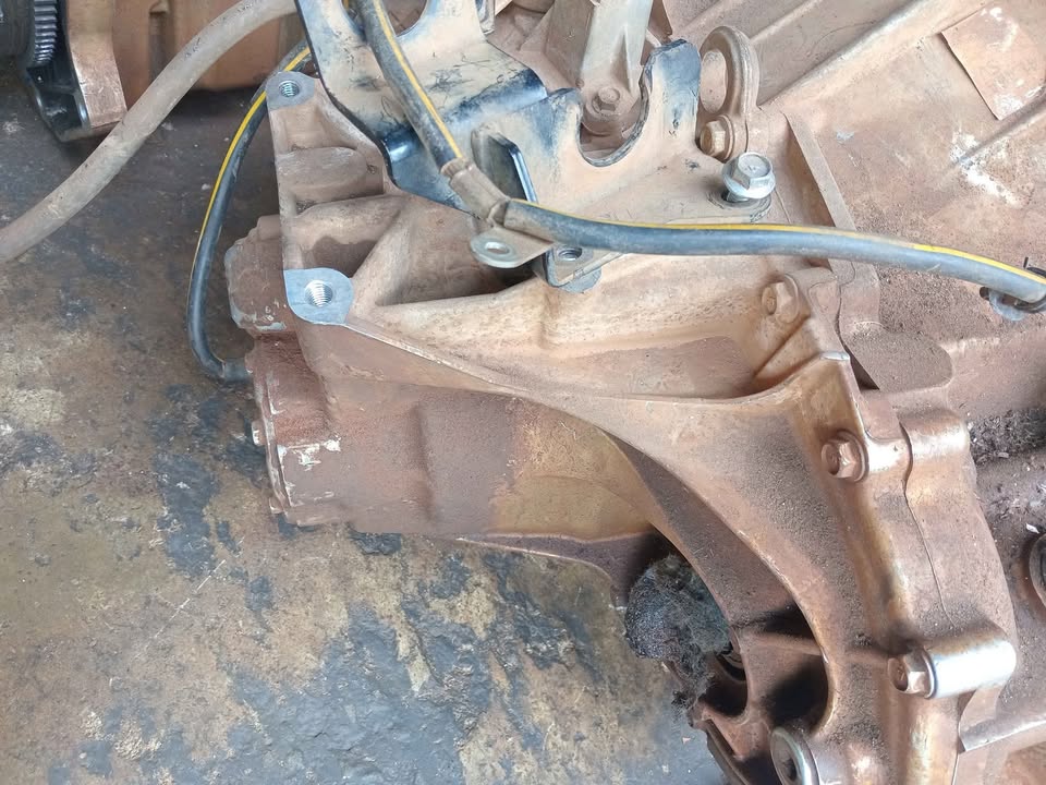 Datsun go maunal gear box 1.2 - Private Seller Datsun go maunal gear box 1.2 - Private Seller
