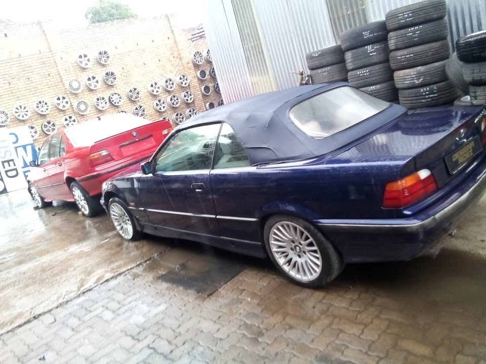 1995 BMW E36 325I/328I bmw e36 convertible/4 door SPARES - Private Seller 1995 BMW E36 325I/328I bmw e36 convertible/4 door SPARES - Private Seller