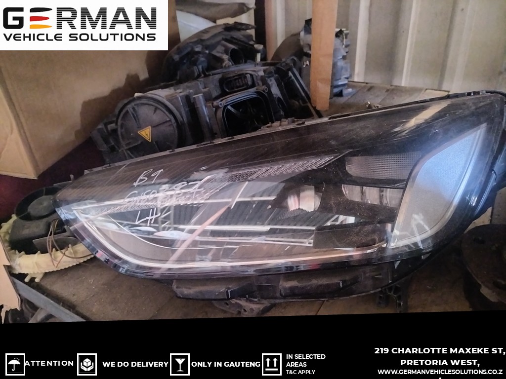 Audi b9 left-side headlight used original in great shape