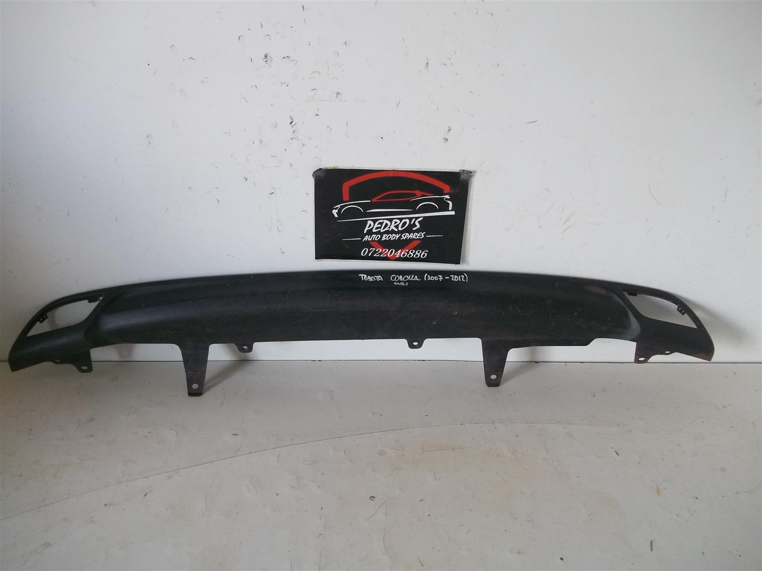 Toyota corolla '07-'12 rear bumper spoiler - Private Seller Toyota corolla '07-'12 rear bumper spoiler - Private Seller