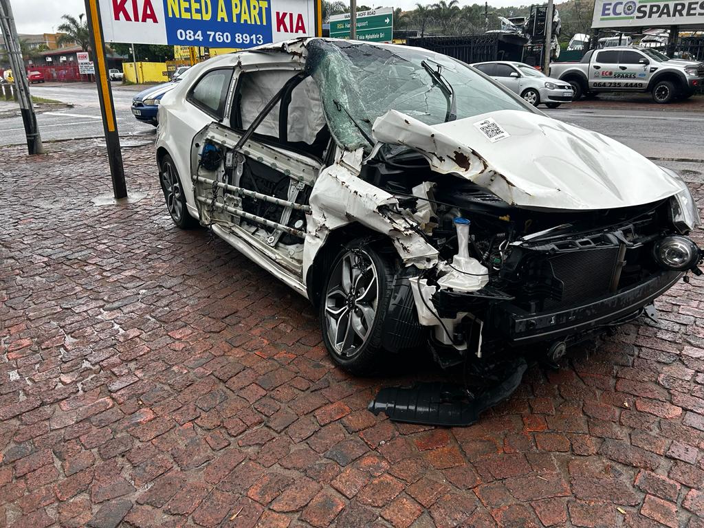 Kia Cerato Coupe 2014 1.6 TDGI stripping for spares - Private Seller