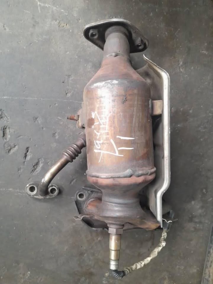 TOYOTA YARIS T1 EXHAUST MANIFOLD - Private Seller