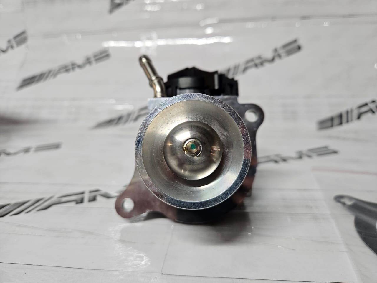 Mercedes Benz M642 EGR valve for sale brand new