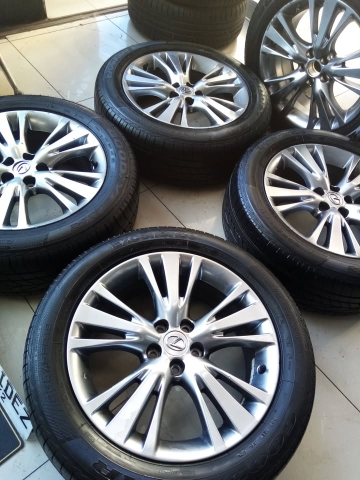 LEXUS RIMS /WHEELS RX/LS/MX/LS/IS RIMS & WHEELS 235/35/R19 19INCH GOOD YEAR - Private Seller LEXUS RIMS /WHEELS RX/LS/MX/LS/IS RIMS & WHEELS 235/35/R19 19INCH GOOD YEAR - Private Seller