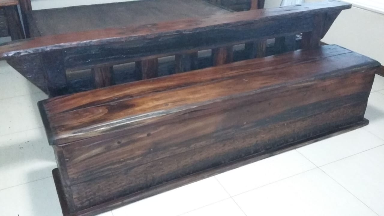Wooden chest 