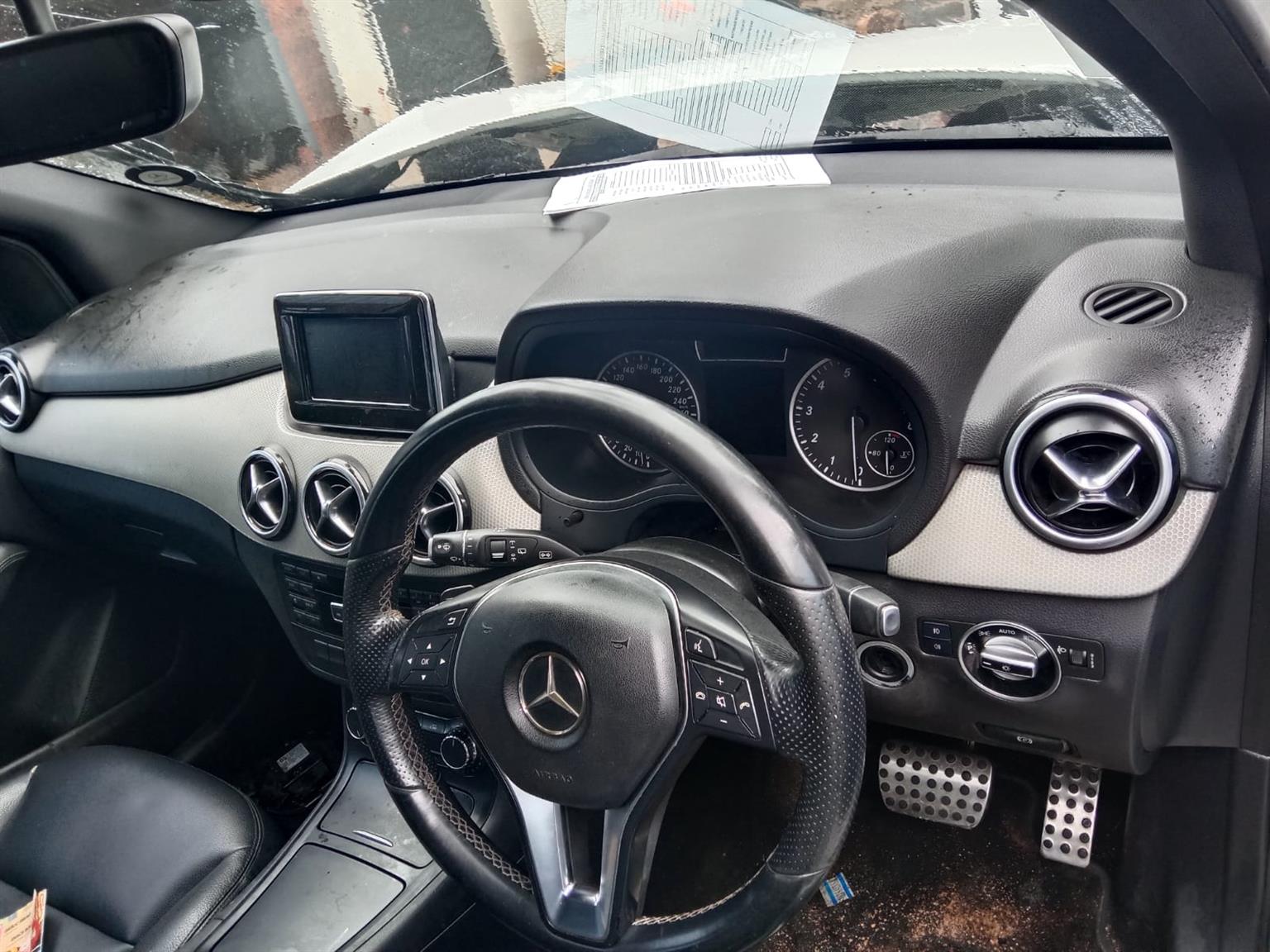 MERCEDES BENZ B180 2013 STRIPPING FOR SPARES - Private Seller