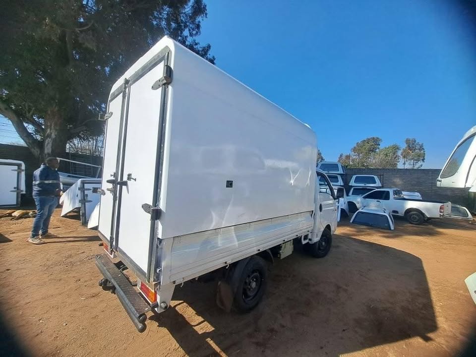 Buy new and used canopy Toyota gd6 and lsuzu dmax backman contact number is - Private Seller Buy new and used canopy Toyota gd6 and lsuzu dmax backman contact number is - Private Seller