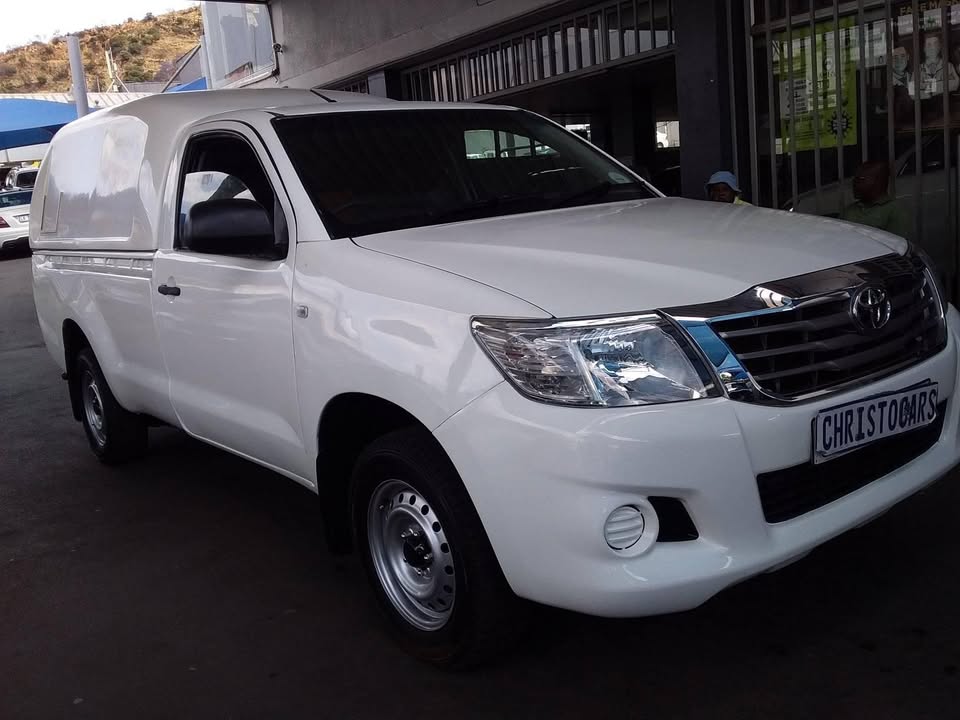 2014 model Toyota Hilux VVTI Single cab