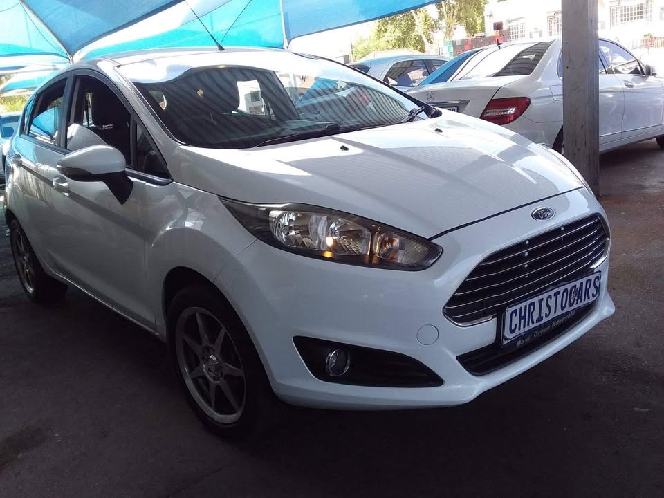 2014 Ford fiesta Eco-Boost hatchback manual 2014