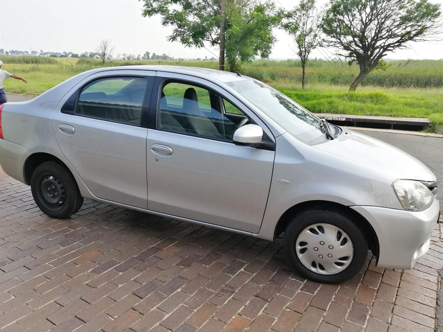 2016 Toyota Etios 1.5 Sedan.