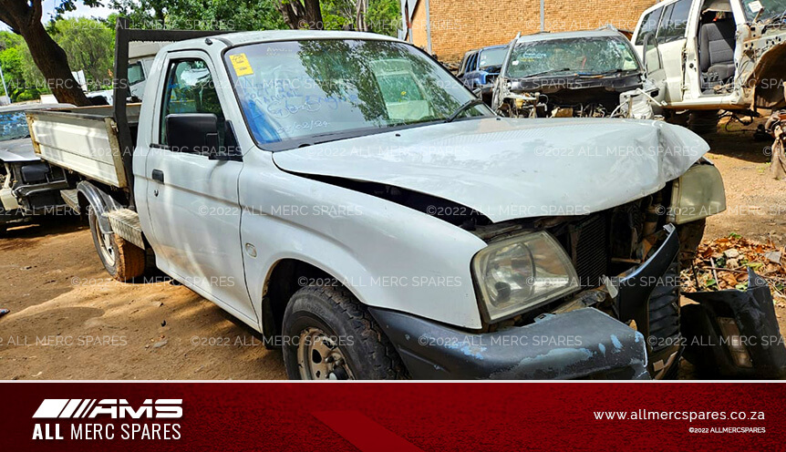 Mitsubishi Colt 2000i stripping for spares stripping for parts