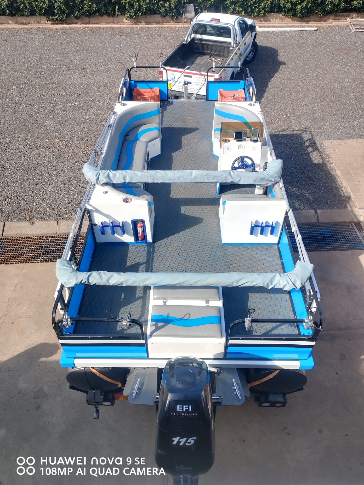 20FEET NEWLY REBUILDT FISHING/LEISURE PONTOON BOAT FOR SALE