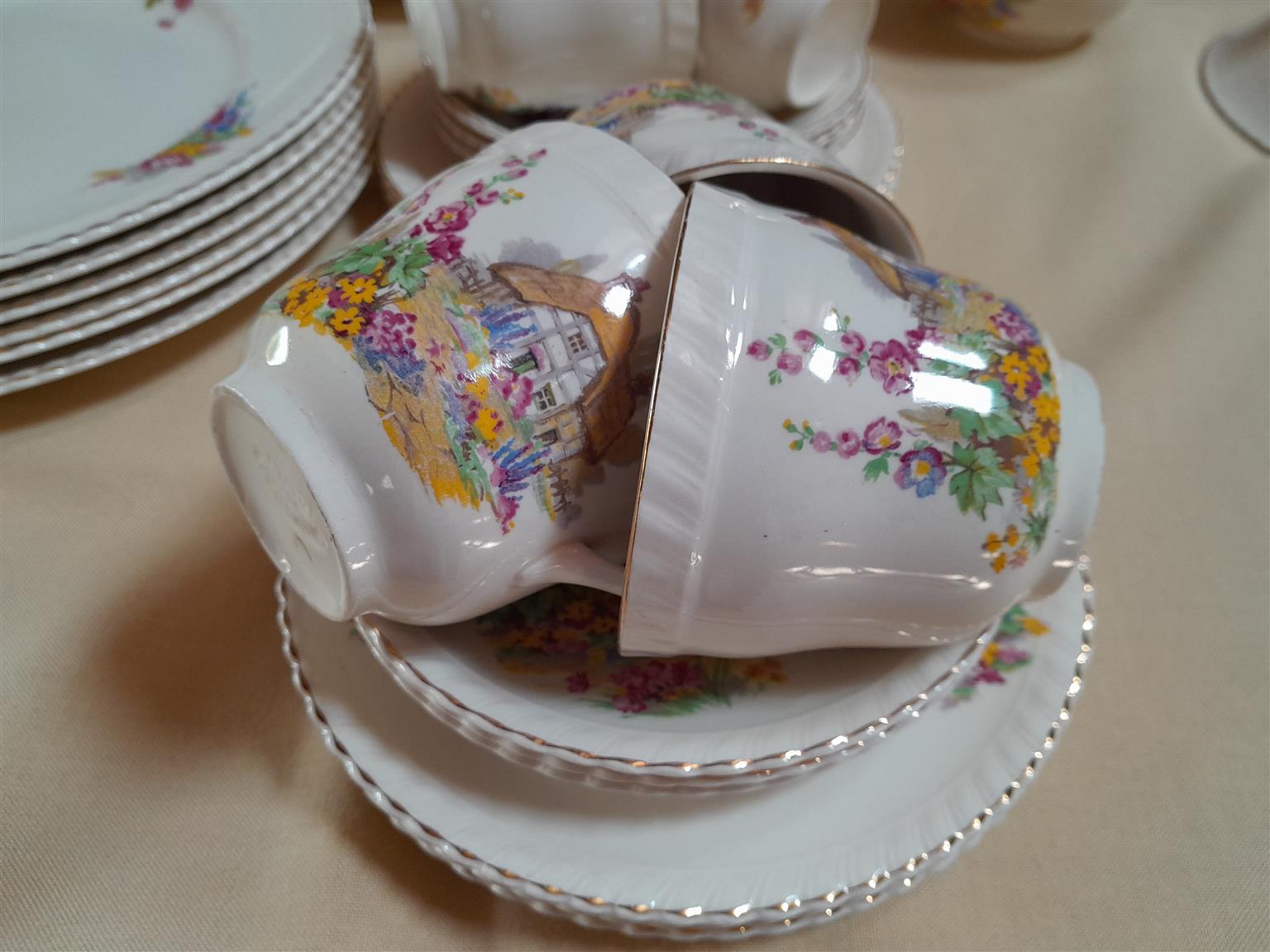 Crockery and cutlery