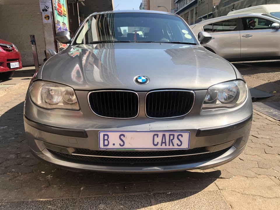 2010 BMW  118i