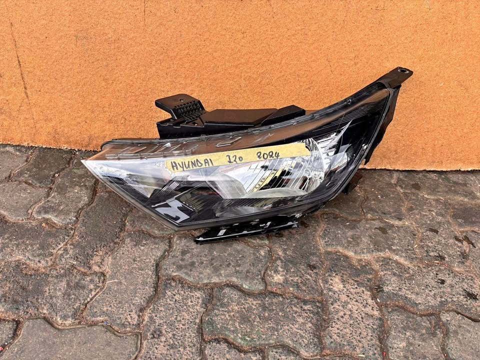 2024 Hyundai i20 Headlight - Private Seller 2024 Hyundai i20 Headlight - Private Seller