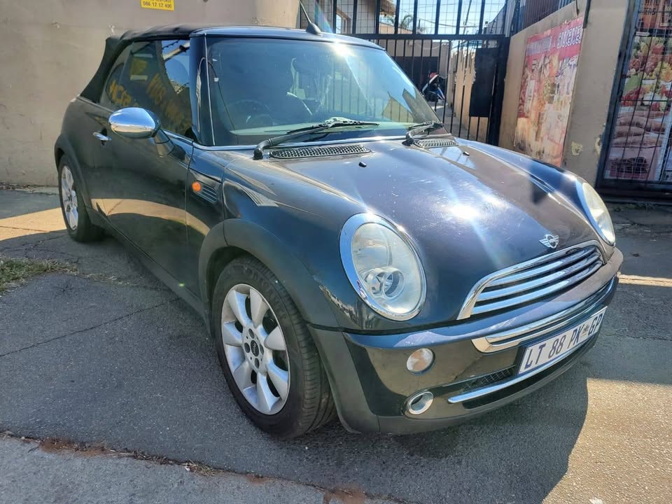 Mini cooper 2007 convertible 70k