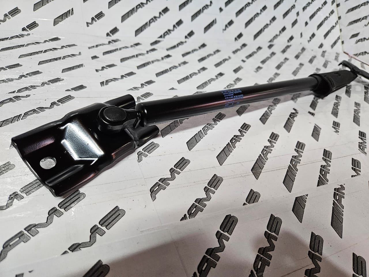 Brand new Mitsubishi Pajero Tailgate Stopper Arm! - Private Seller Brand new Mitsubishi Pajero Tailgate Stopper Arm! - Private Seller