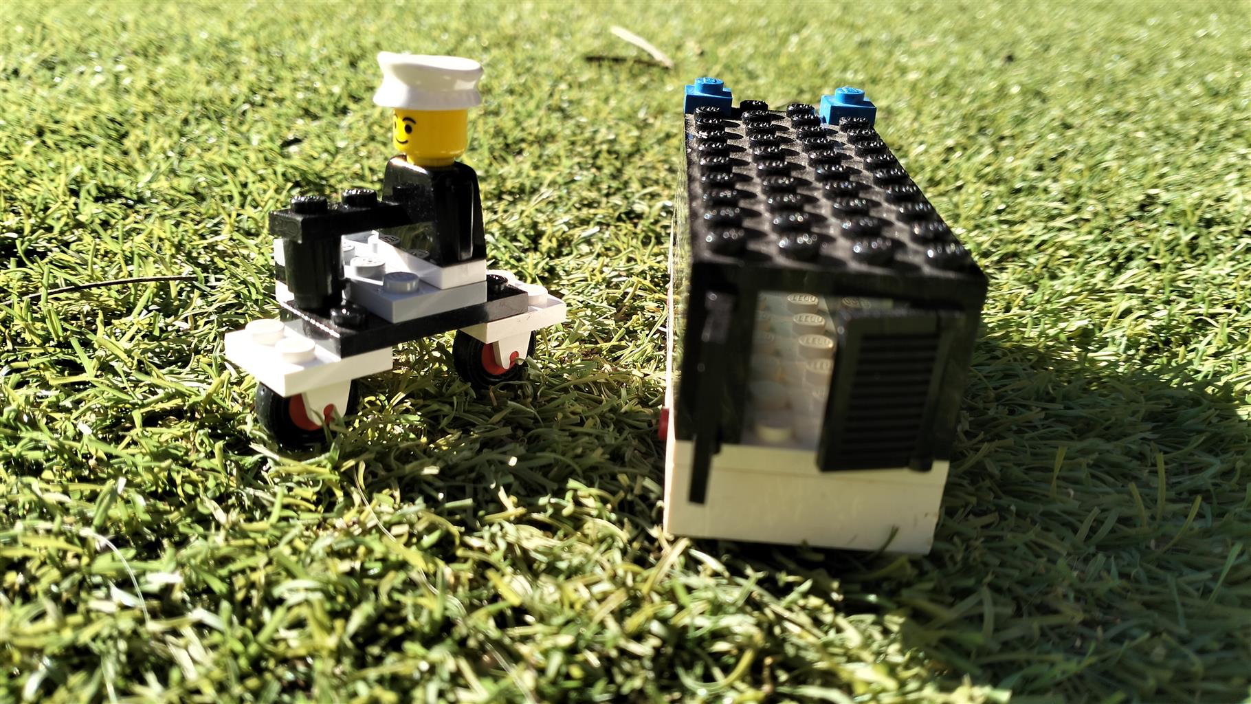 659 - 'Police Bus and Motorbike' 1975 VINTAGE LEGO