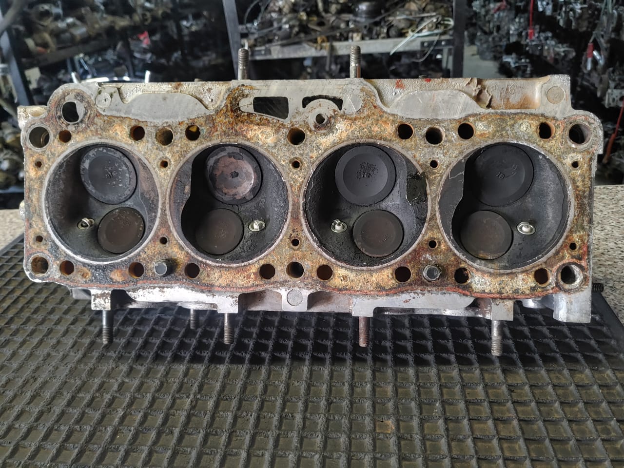 MAZDA 2LT FE 8 VALVE CYLINDER HEAD NO CAM FOR SALE