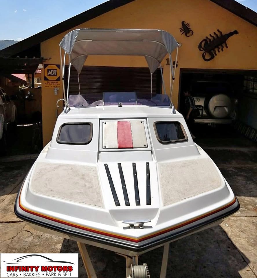 1996 Riverliner 4.6M  Monohull GRP Small Fishing Boat