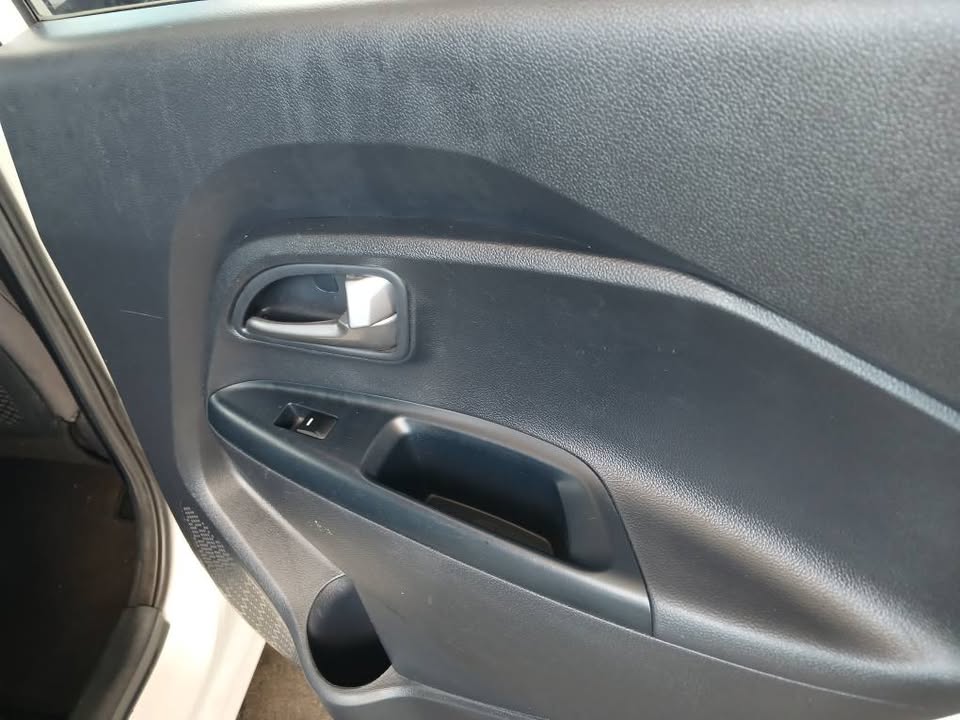 Used Kia Rio hatch 1.2 LS - Private Seller Used Kia Rio hatch 1.2 LS - Private Seller