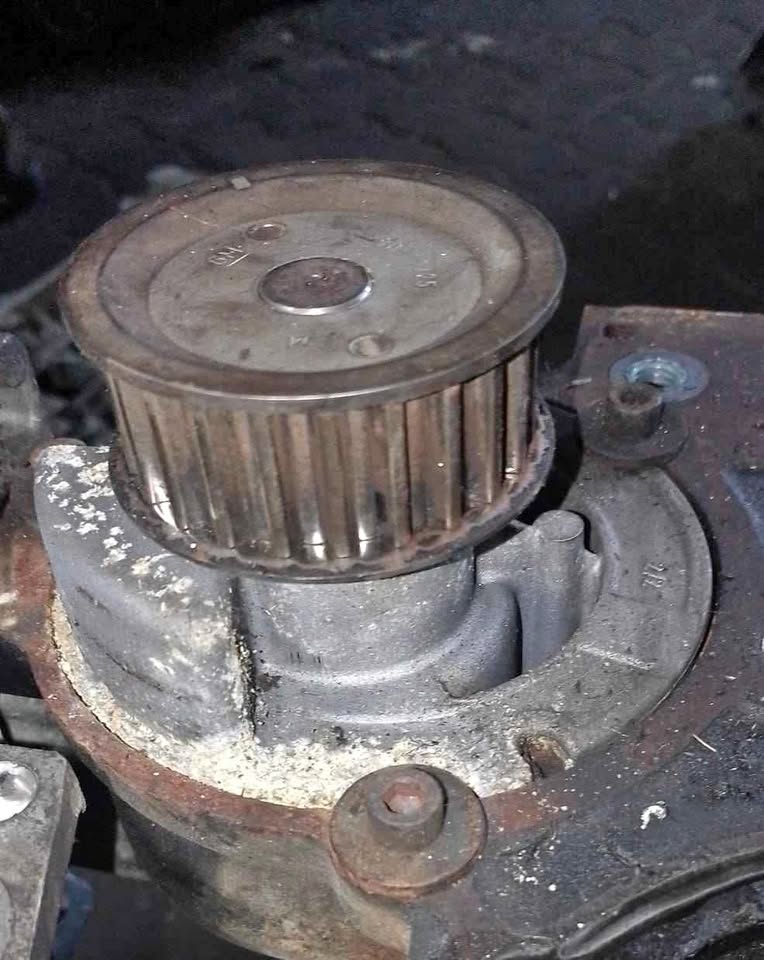 Opel Zafira z18xe water pump - Private Seller Opel Zafira z18xe water pump - Private Seller